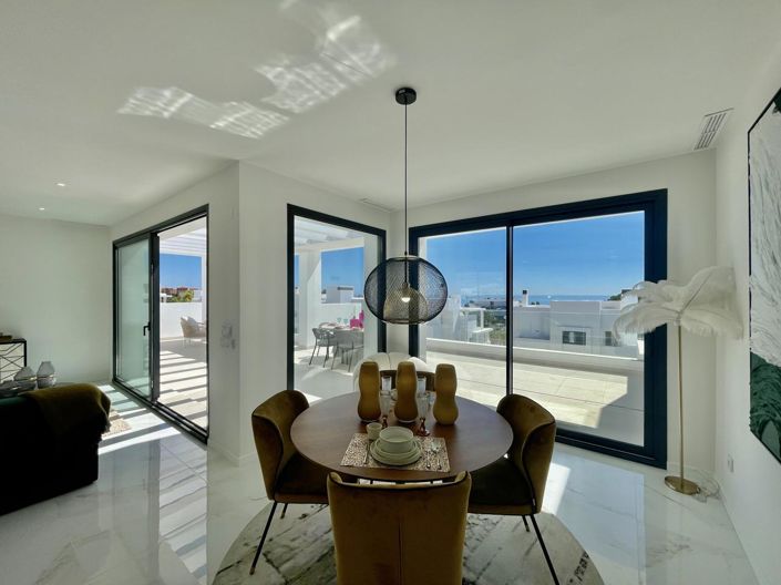 Image No.6-3 Bed Property for sale