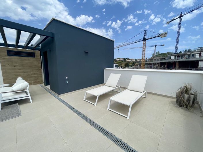 Image No.31-3 Bed Property for sale