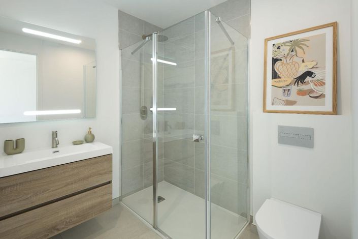 Image No.9-4 Bed Property for sale