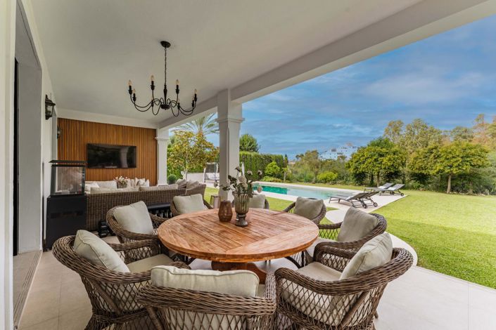 Image No.23-6 Bed Property for sale