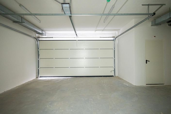 Image No.13-3 Bed Property for sale