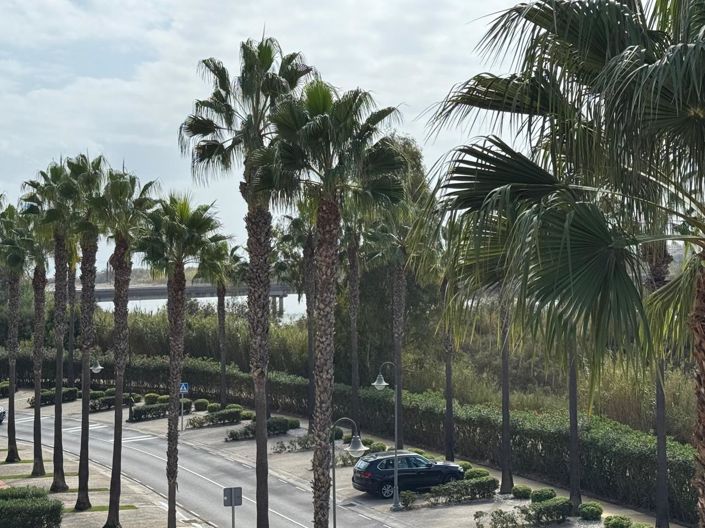 Image No.9-3 Bed Property for sale