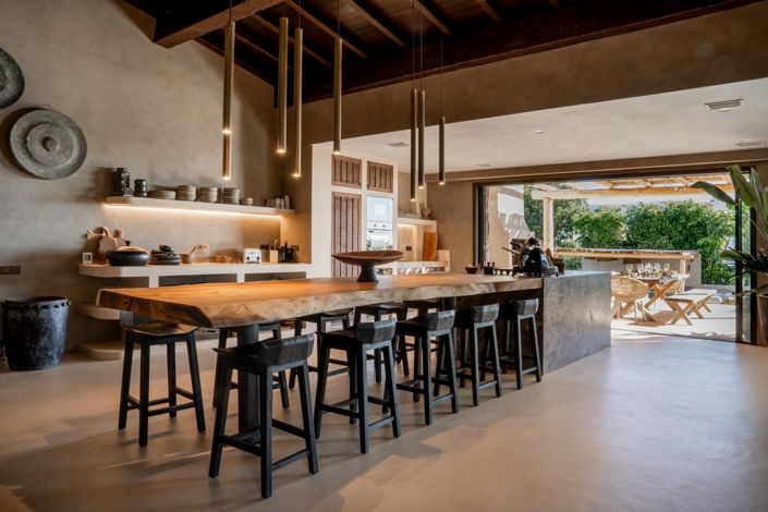 Image No.7-5 Bed Property for sale