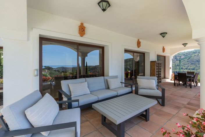 Image No.14-4 Bed Property for sale