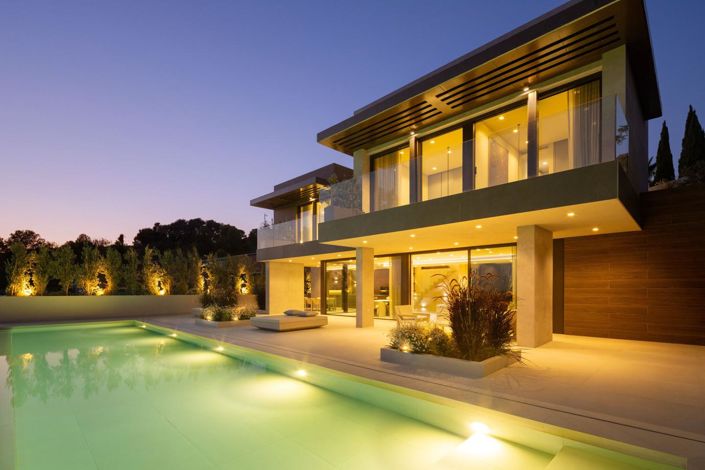 Image No.33-5 Bed Property for sale