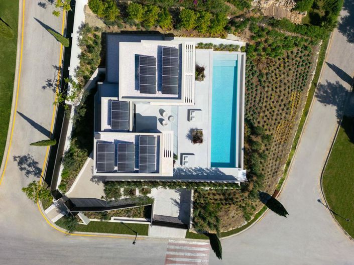 Image No.36-5 Bed Property for sale