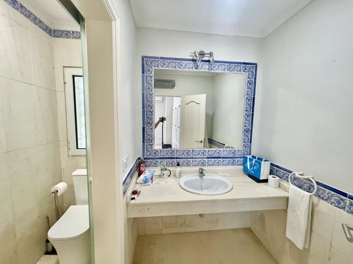 Image No.16-5 Bed Property for sale