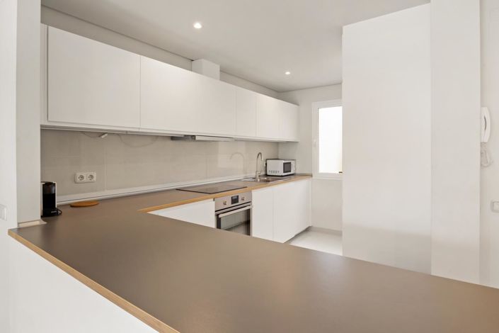 Image No.5-2 Bed Property for sale