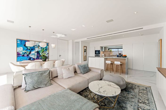 Image No.7-3 Bed Property for sale