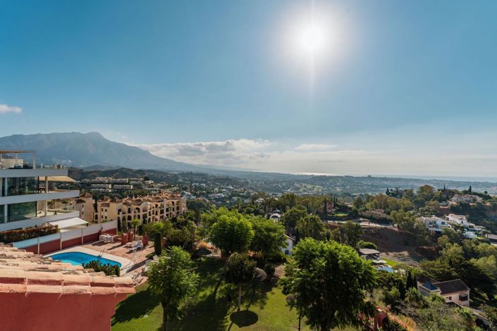 Image No.31-4 Bed Property for sale