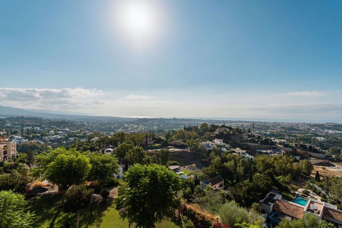 Image No.32-4 Bed Property for sale