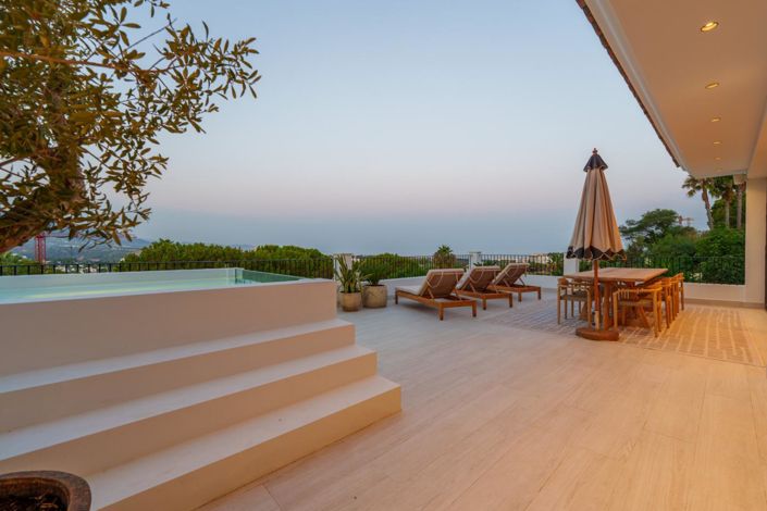 Image No.49-6 Bed Property for sale