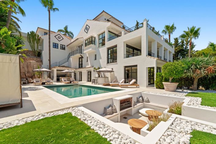 Image No.55-6 Bed Property for sale