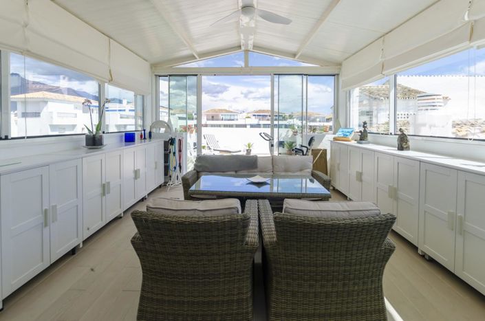 Image No.17-3 Bed Property for sale