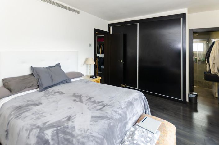 Image No.18-3 Bed Property for sale