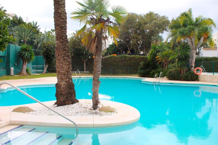 Image No.26-3 Bed Property for sale