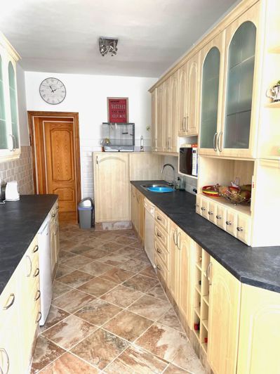 Image No.26-7 Bed Property for sale