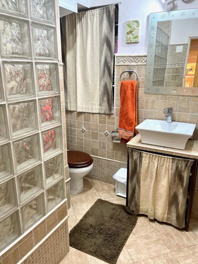 Image No.28-7 Bed Property for sale