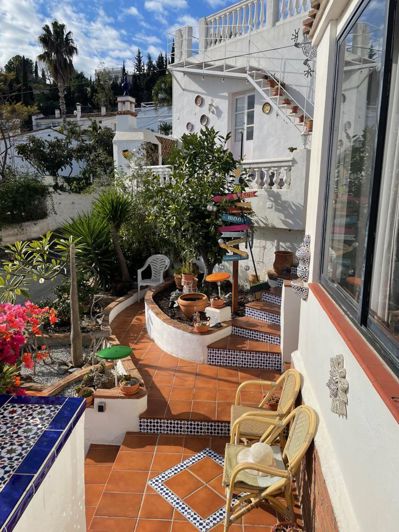 Image No.38-7 Bed Property for sale