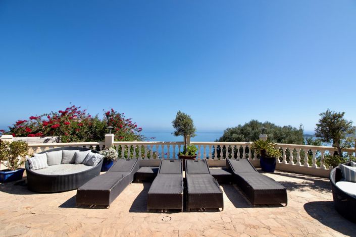 Image No.15-4 Bed Property for sale