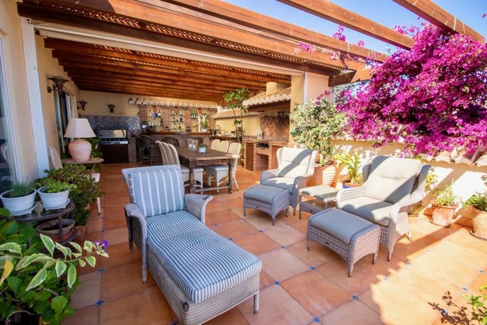 Image No.33-4 Bed Property for sale