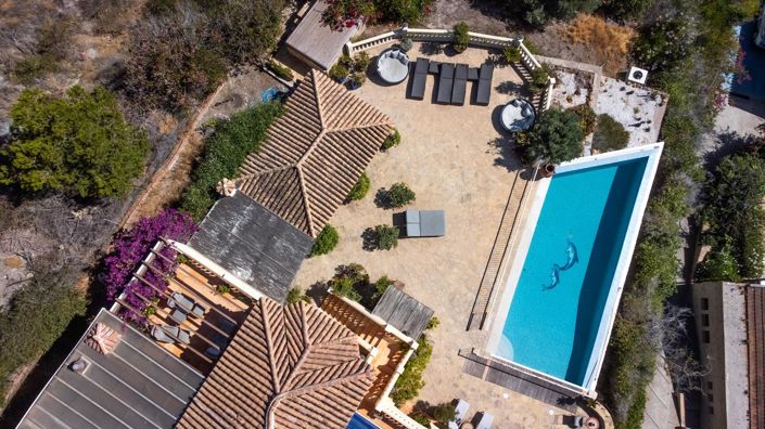 Image No.7-4 Bed Property for sale