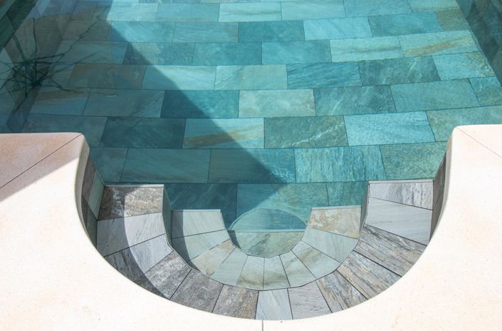 Image No.11-5 Bed Property for sale