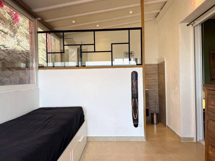 Image No.20-2 Bed Property for sale