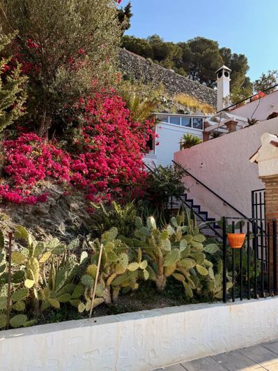 Image No.6-2 Bed Property for sale