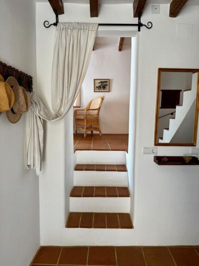 Image No.6-1 Bed Property for sale