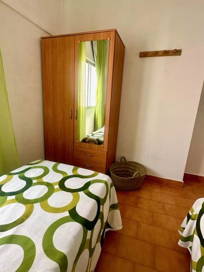 Image No.10-3 Bed Property for sale