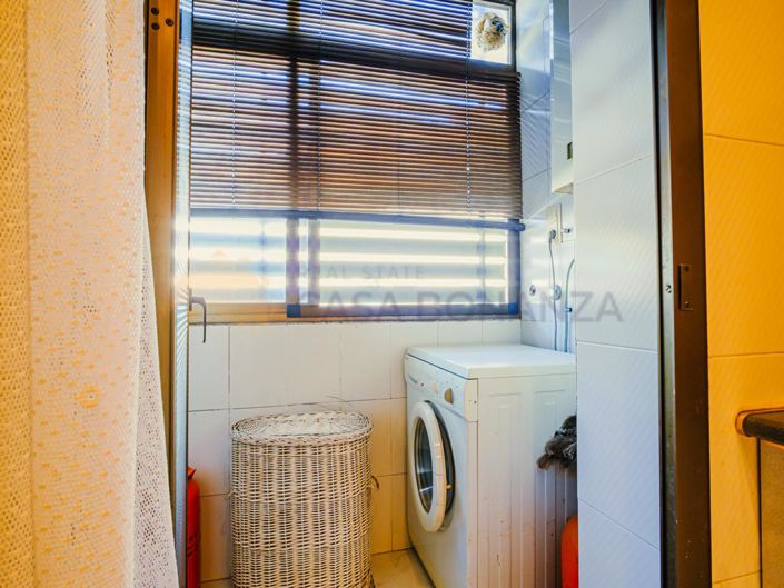 Image No.29-3 Bed Property for sale