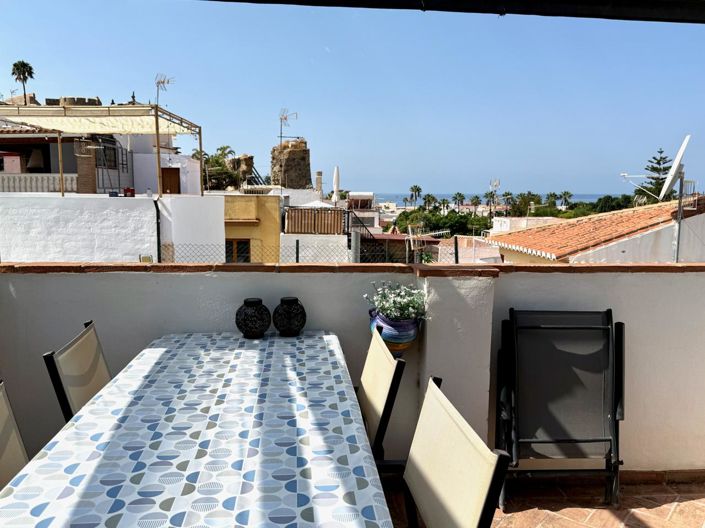 Image No.1-3 Bed Property for sale