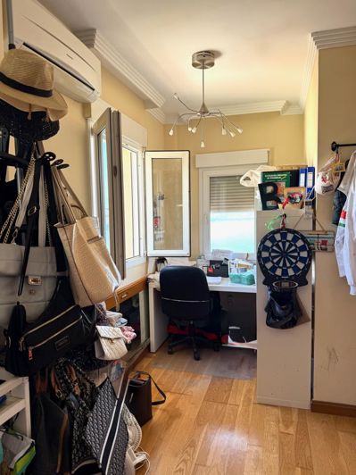 Image No.25-4 Bed Property for sale