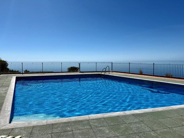 Image No.33-4 Bed Property for sale