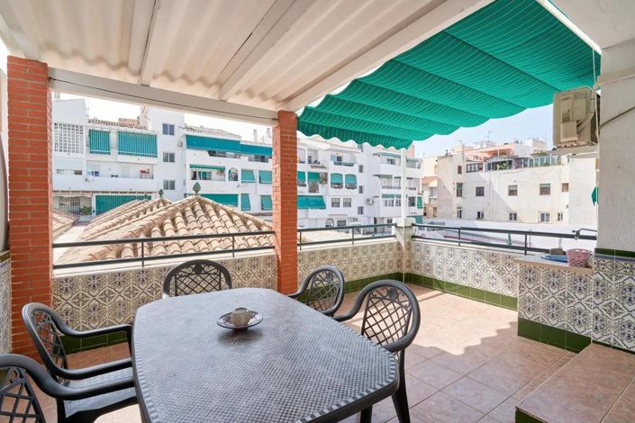 Image No.2-4 Bed Property for sale