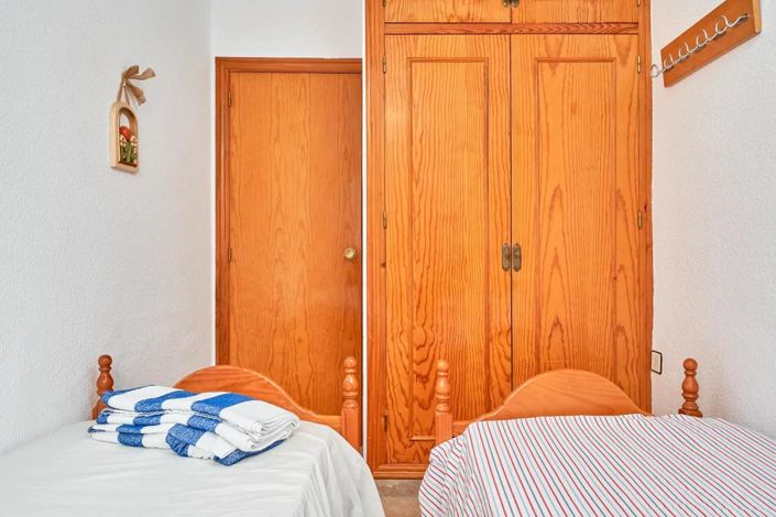 Image No.21-4 Bed Property for sale