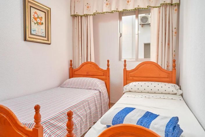 Image No.22-4 Bed Property for sale