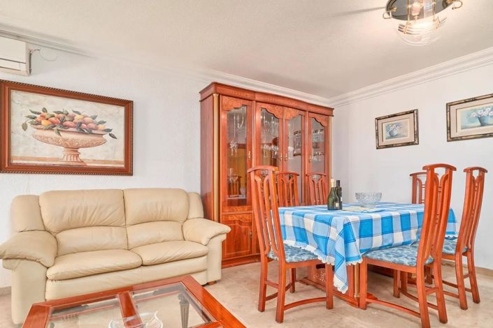 Image No.6-4 Bed Property for sale