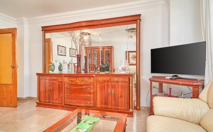 Image No.7-4 Bed Property for sale