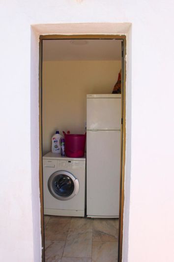 Image No.10-4 Bed Property for sale