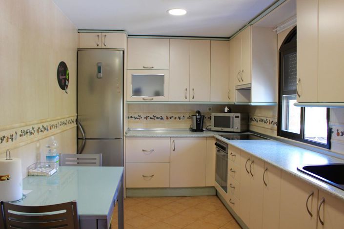 Image No.14-4 Bed Property for sale