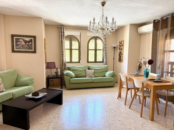 Image No.19-4 Bed Property for sale