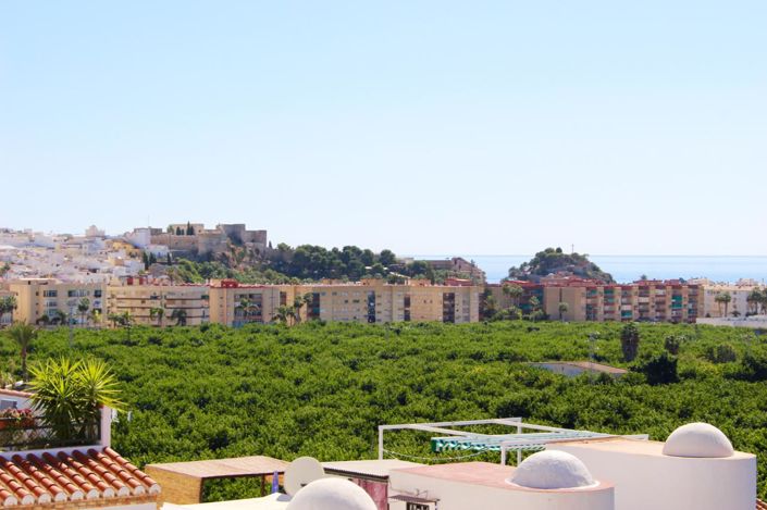 Image No.2-4 Bed Property for sale