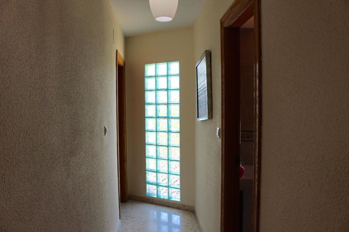 Image No.30-4 Bed Property for sale