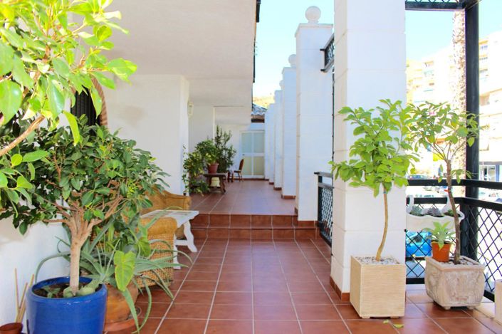 Image No.35-4 Bed Property for sale