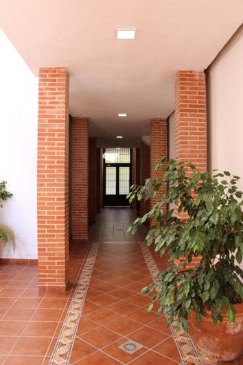 Image No.37-4 Bed Property for sale