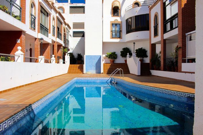 Image No.40-4 Bed Property for sale