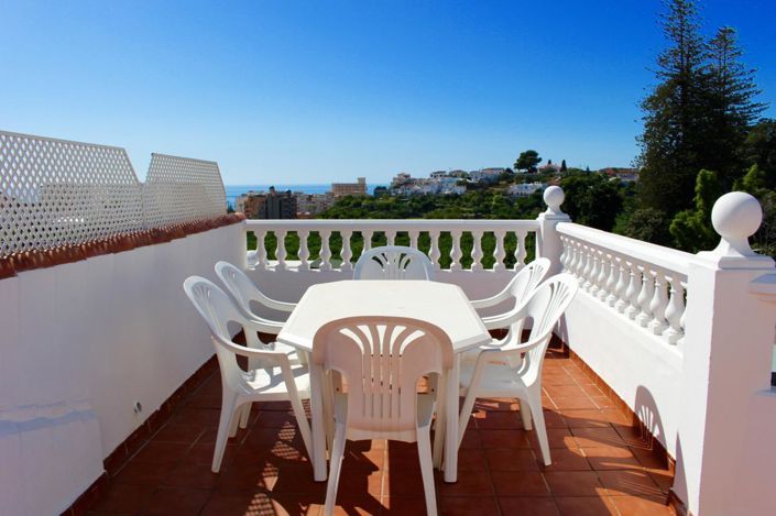 Image No.5-4 Bed Property for sale