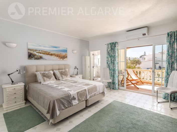 Image No.14-6 Bed House for sale